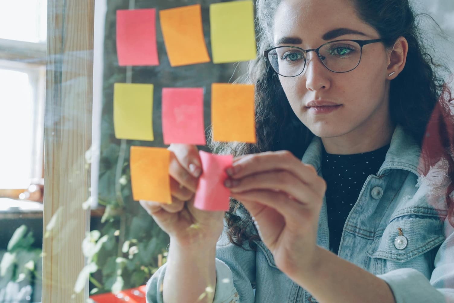 12 Small Business Ideas You Can Start From Home (And How a Podcast Grows Each One)